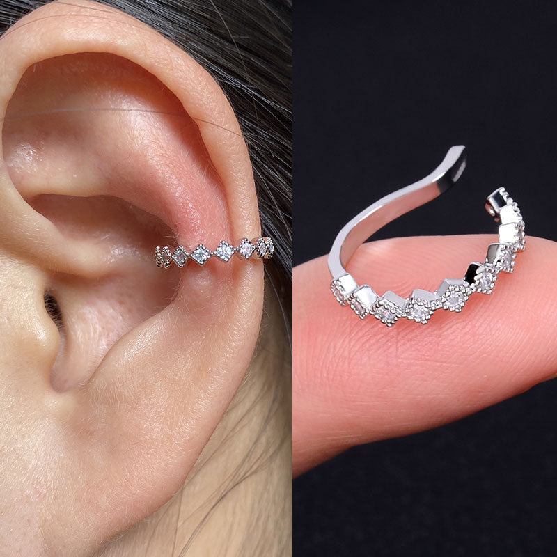 Boucles d'oreilles avec zircons sans piercing